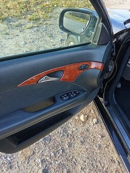 Mercedes E W 211 200 CDI - 10