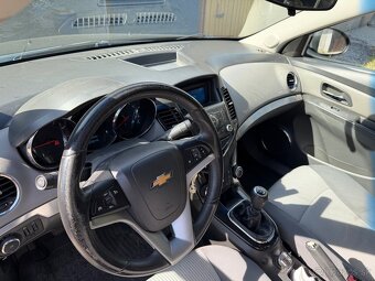 Chevrolet Cruze 1.6 Benzin - 10
