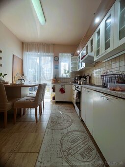 Pekný,podkrovný,zariadený rodinný dom, Levice - Nová Osada - 10