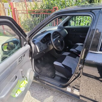 Suzuki Swift - 10
