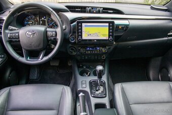 Toyota Hilux DC 2.8 I D-4D Invincible 4x4 A/T - 10