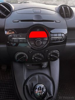mazda 2 - 10