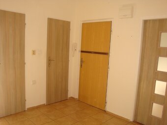 4 izbový byt s loggiou, Nešporová ulica, Terasa - 10