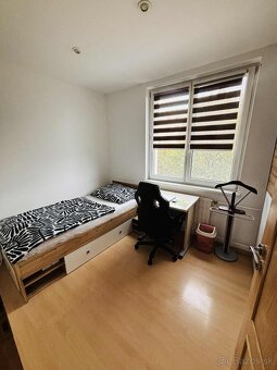 Trnava-ponúkame na predaj 4 izb. byt na Starohájskej ulici. - 10