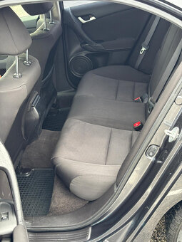 Honda Accord 2.2i-DTEC - 10