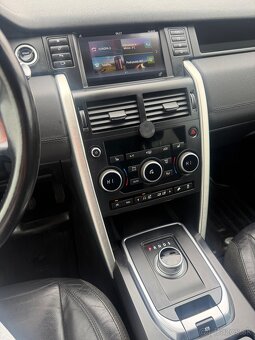 Land Rover Discovery Sport - 10