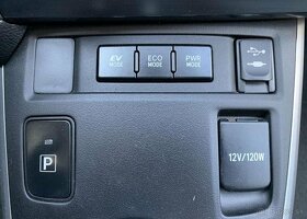 Toyota Auris 1.8i HYBRID AUTOMAT odp. DPH hybridní automat - 10