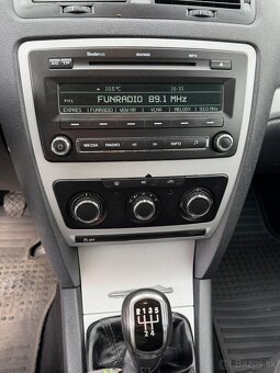 Škoda Octavia 2012 - 10