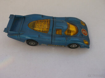 pretekarske auticka PORSCHE v 1:43 - 10