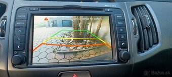 Kia sportage 1,7 Crdi max vybava Alcntra,par.kamera,navi - 10