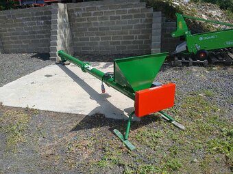 Šnekový dopravník s násypkou 4 m - 10