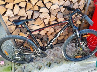 Predám horský bicykel SPECIALIZED - 10
