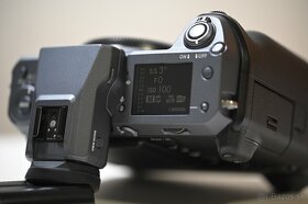 Fujifilm GFX 100 Body - 10