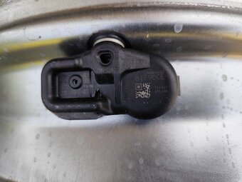4x100 r15 hliníkové disky Toyota Yaris + TPMS snímače - 10