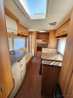 Obytny prives Hobby 540 KMFE - solarny panel, mover - 10