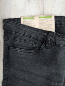 Dámske džínsy - 10