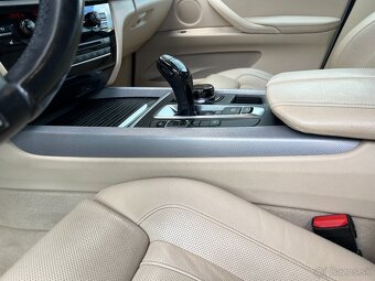BMW X5 xDrive30d A/T - 7 miestna - 10