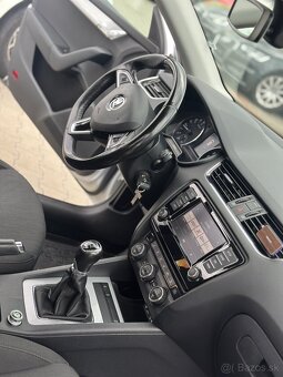 Škoda Octavia Combi 1.6 TDI 110k Style 4x4 - 10