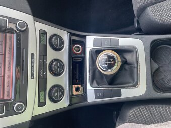 Passat Variant B6 1.9TDI 77kw M5 - 10