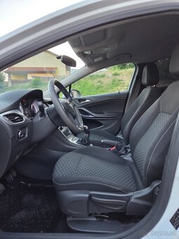 Opel Astra 1.6 CDTI - 10