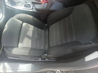 Rozpredám Opel Insignia 2.0 CDTI - 10