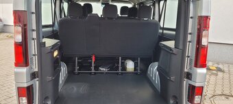 Prenájom 9 miestnych vozidiel (minibusov/dodávok) - 10