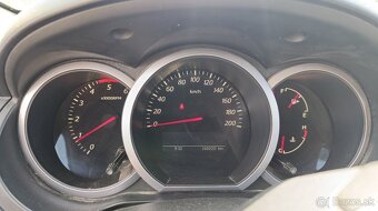 Suzuki Grand Vitara 1.9 - 10
