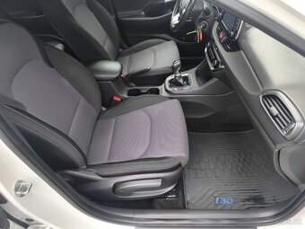 Hyundai i30 CW 1.6 CRDi Comfort - 10