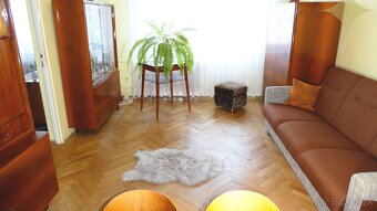 Na predaj slnečný 3 izbový byt s balkónom v centre mesta LC - 10