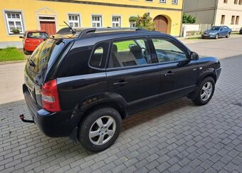 Hyundai Tucson 2,0 i CRDI VGT 4x4 ACTIVE nafta manuál 103 kw - 10