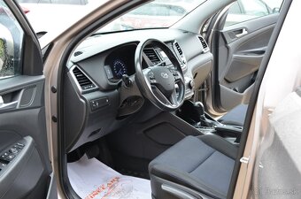 Hyundai Tucson 2,0 CRDi Family 4x4 AT6 100kw - 10