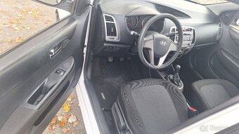 HYUNDAI I20 1.2 BENZ 5DV - 10