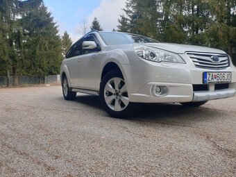 Subaru Outback 2.0D - 10