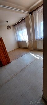 Rodinny dom Veĺké Úĺany - 10