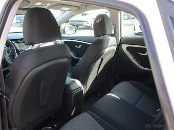 Hyundai i30 HB 1.4i 73kW KLIMA TAŽNÉ 1MAJITEL ČR - 10