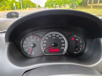 Suzuki Swift 1.5 - 10