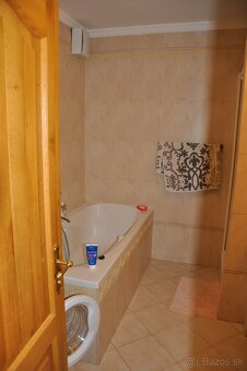 ZÁMOCKÁ novostavba v STAROM MESTE- - 10