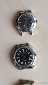 ROZNE NARAMKOVE HODINKY - IBA OSOBNÝ ODBER - 10