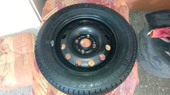 Predám pneu 185/65 R14 s diskom 4×108 - 10