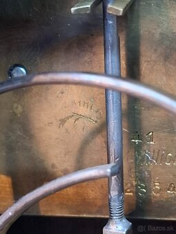 Predám funkčné krbové hodiny LENZKIRCH Polbicie V:34cm š:19c - 10