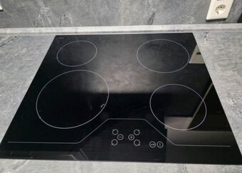 Moderní lesklá linka s vestavěnými spotřebiči,5864 - 10