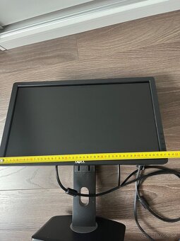Dell monitor 22 s kablom - 10