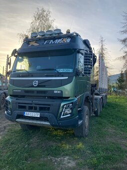Volvo FMX lesovoz - 10