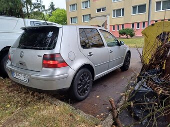 Golf 4 - 10