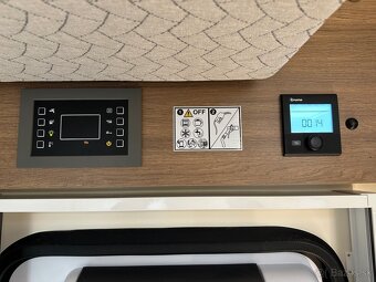 OBYTNÝ AUTOMOBIL MiLLER MONTANA - 10