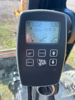Kolesové rypadlo JCB JS145W - 10
