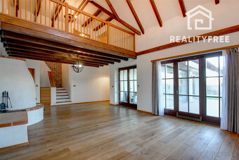 Vidiecka romantická vila na 840 m², 25 min. od Petržalky - 10