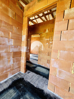 Reality KOMPLEX s.r.o., Vám ponúka na predaj moderný dvojdom - 10