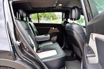 Kia Sportage 2.0 CRDi 184k 4x4 PLATINUM - 10