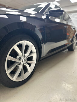 Škoda Superb 1.5 TSI ACT Live DSG - 10